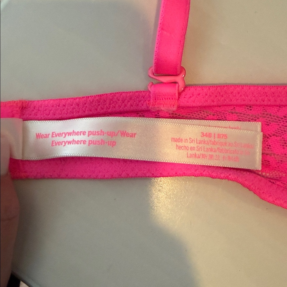 Victoria's Secret PINK Bra - Picture 4 of 4